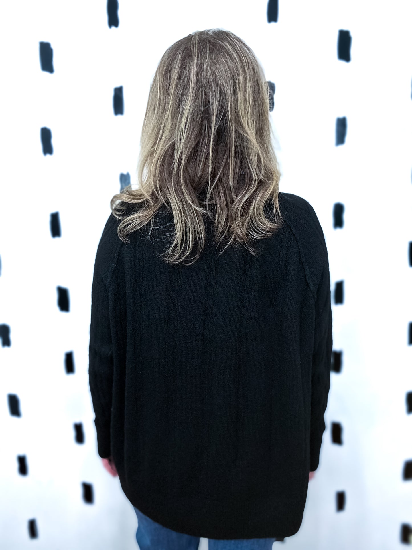 Black Crew Neck Cable Knit Sweater