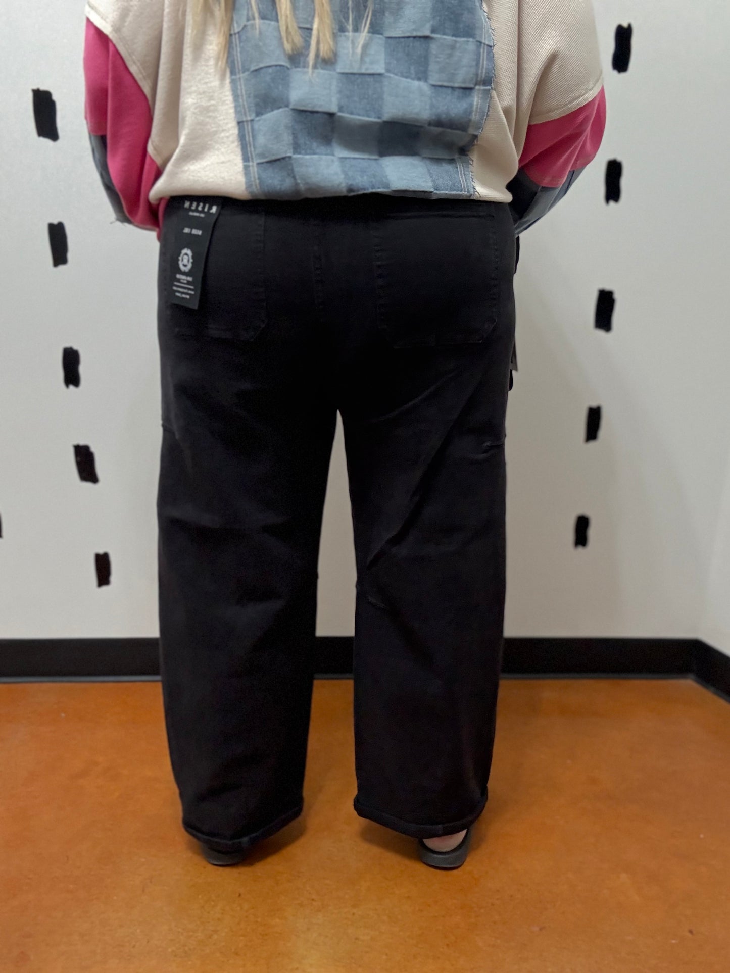 High Rise Crop Wide Barrel Cargo Pocket Cuffed Pants