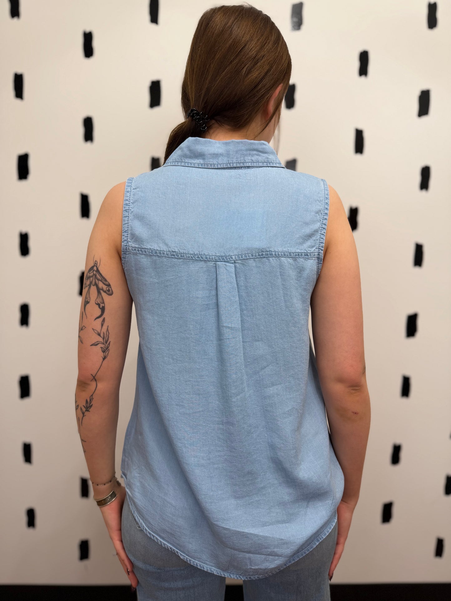 Blue Sleeveless Button Up Top