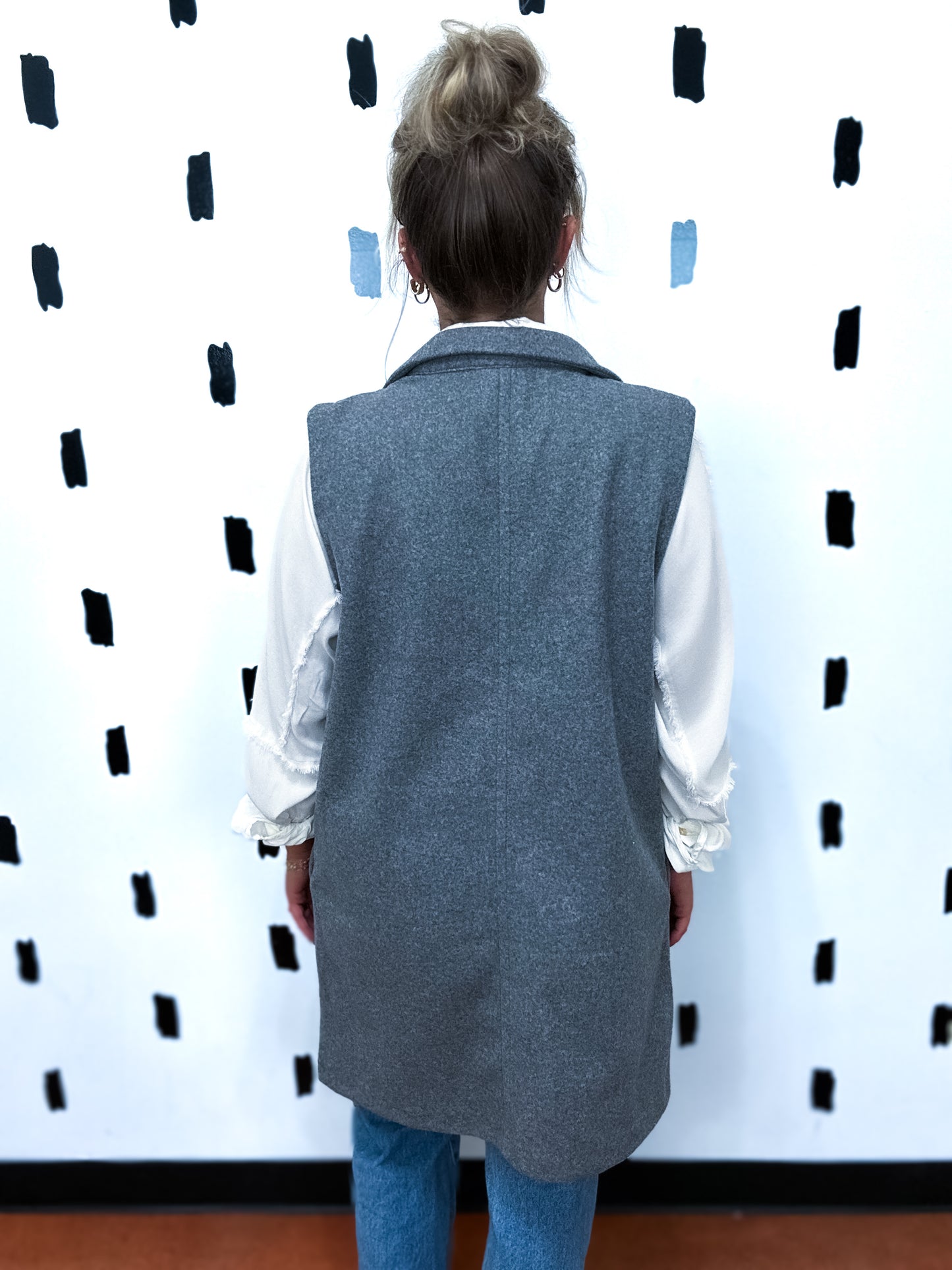Grey Collar Soft Open Vest