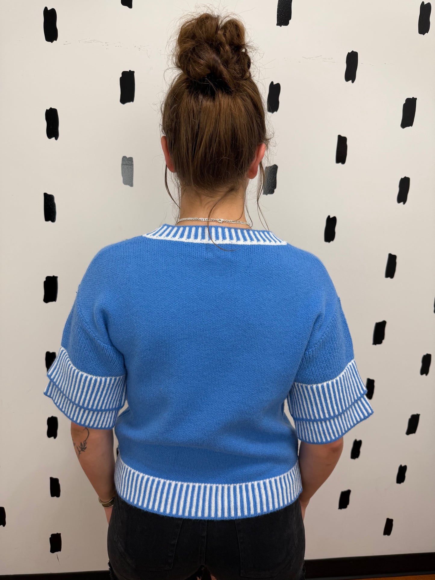 Blue/Ivory Short Sleeve Knit Top