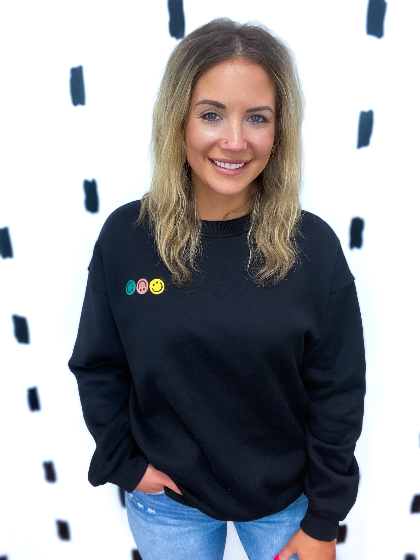 Black Smiley Graphic Crew Neck Sweatshirt