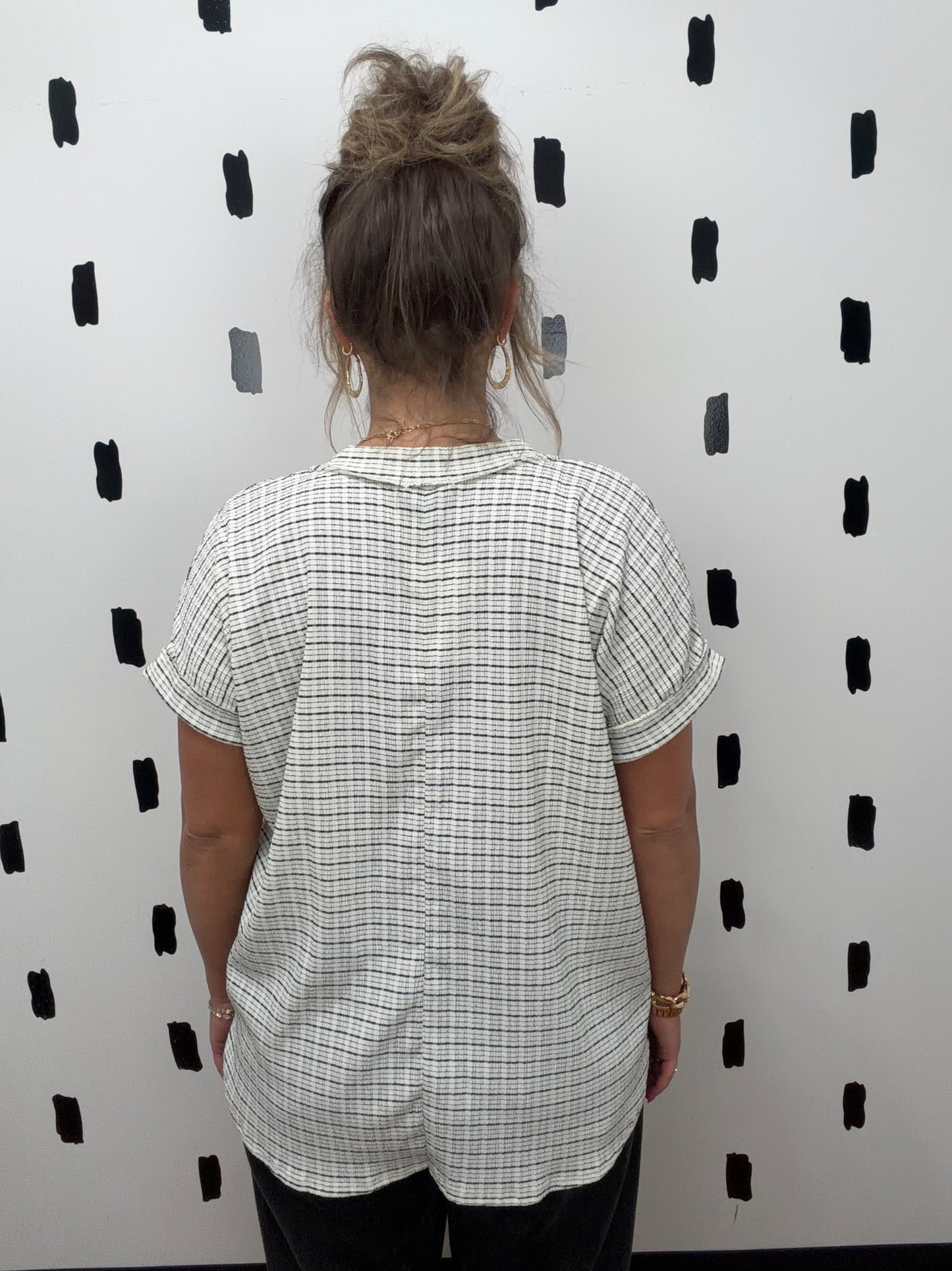 Ivory/Black Checkered Short Sleeve Top