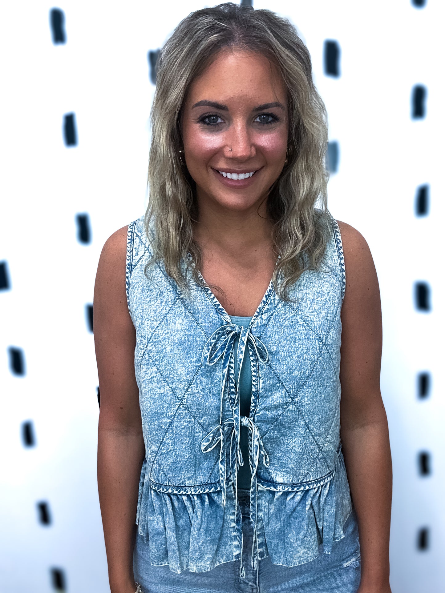 Med Wash Ruffle Denim Vest