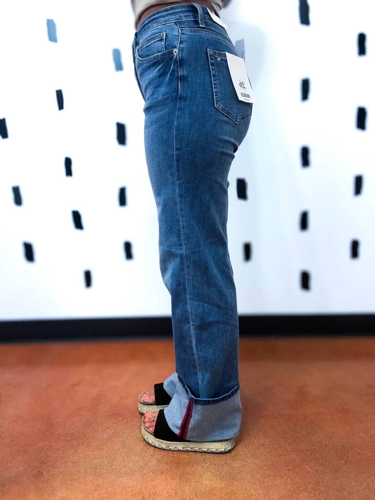 Med Wash High Rise Wide Leg Cuff Denim