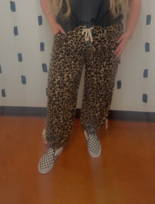 Leopard Print Side Line Detail Jogger
