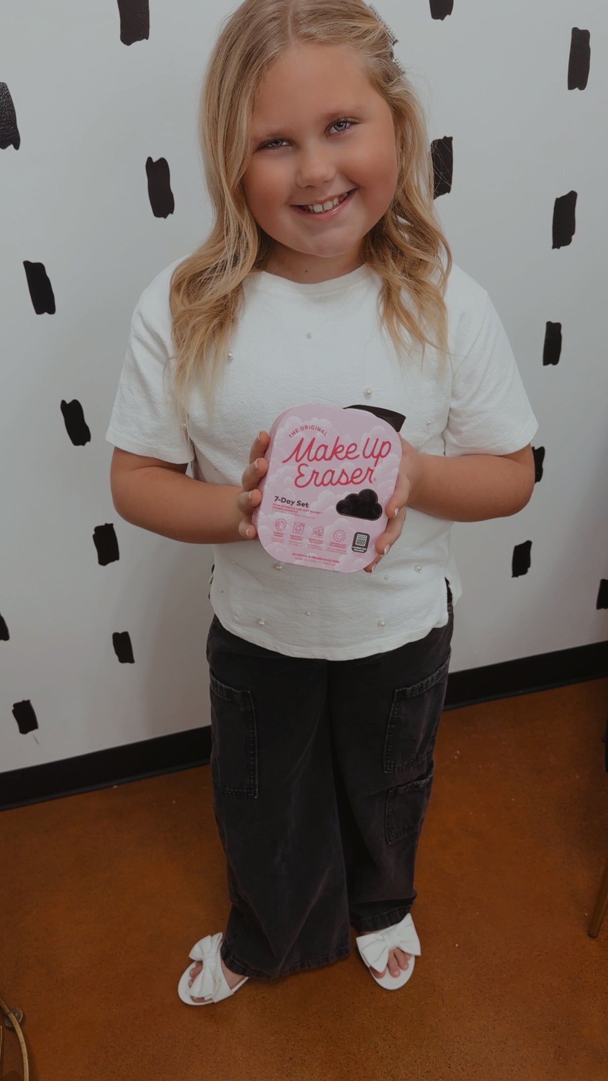 Chic Black Makeup Eraser 7 Day Set