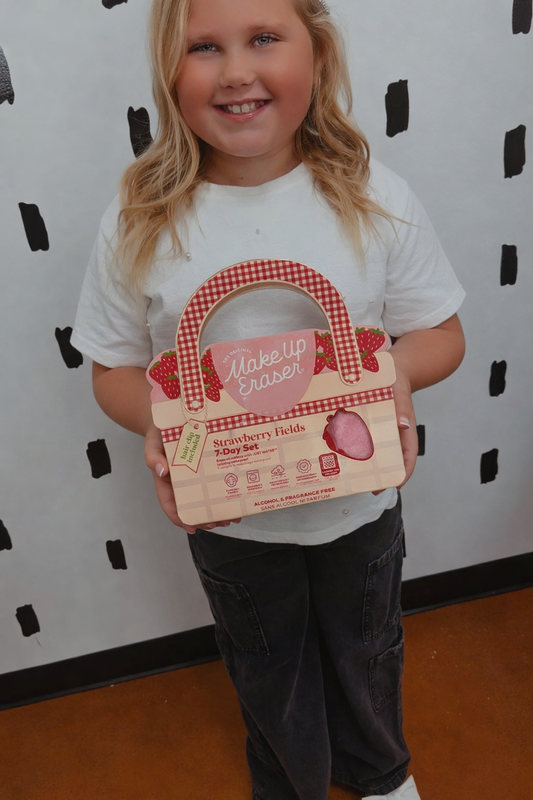 Strawberry Fields Makeup Eraser 7 Day Set