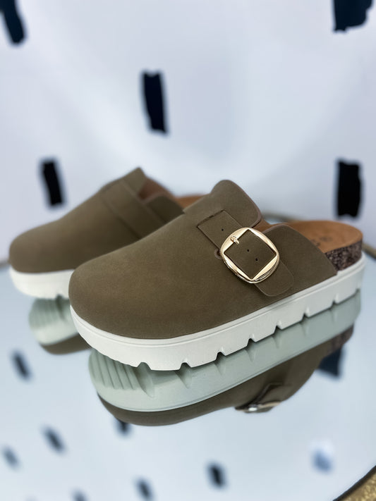 Dark Taupe/Ivory Clogs