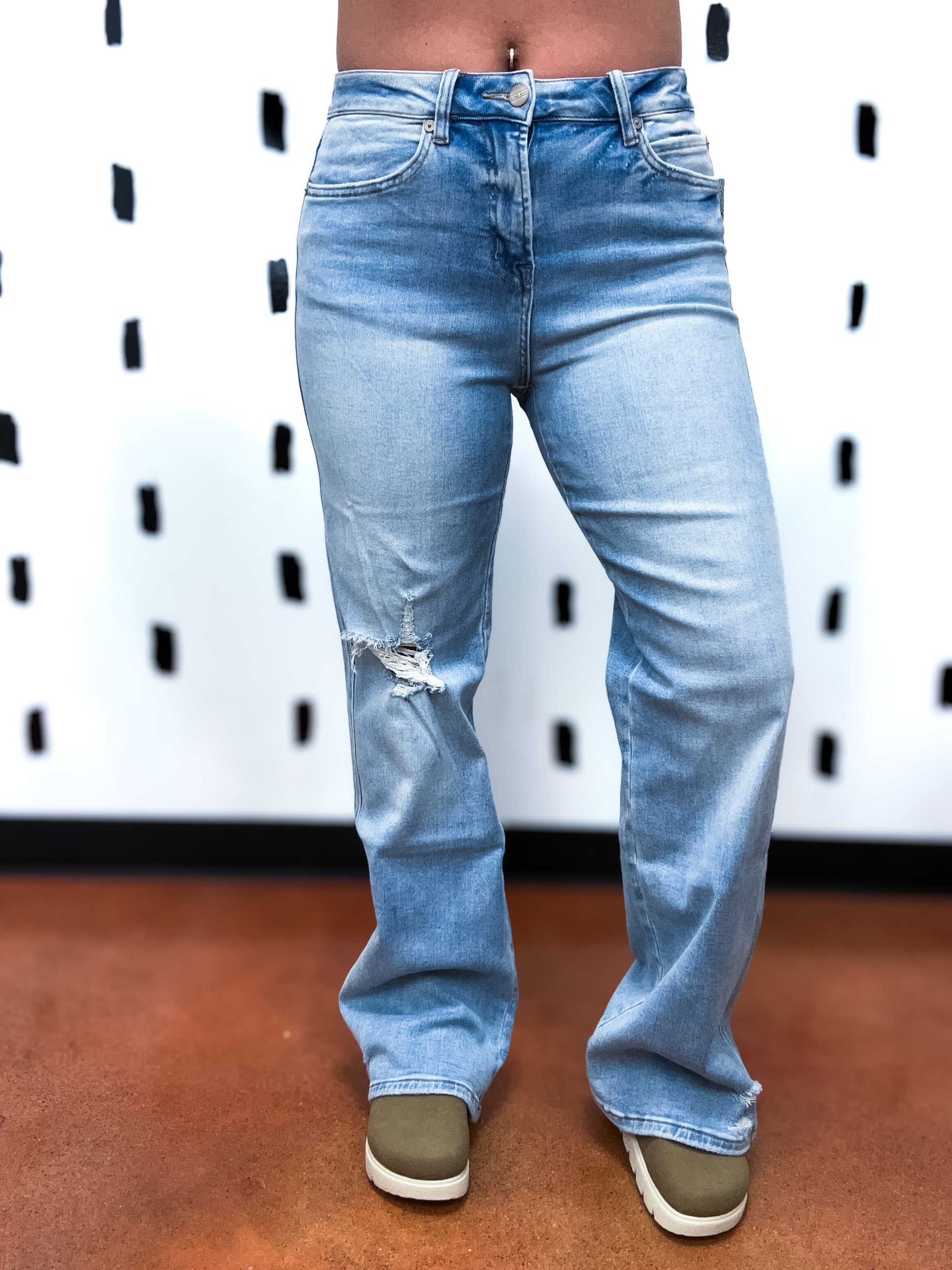 Light Wash High Rise Wide Leg Denim Jeans - Boss Boutique