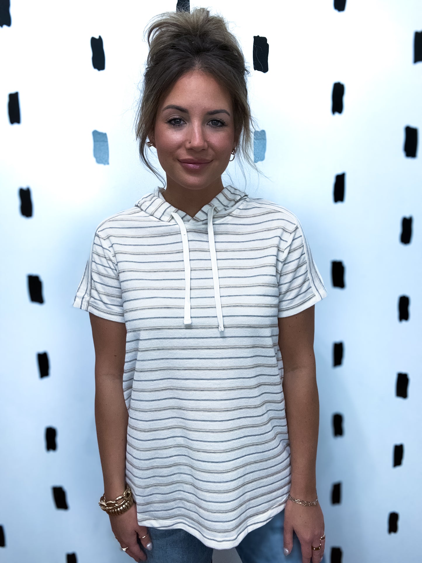 White/Sand Short Sleeve Hoodie Top