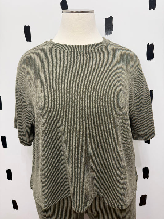 Dk. Olive Ribbed Short Sleeve Top