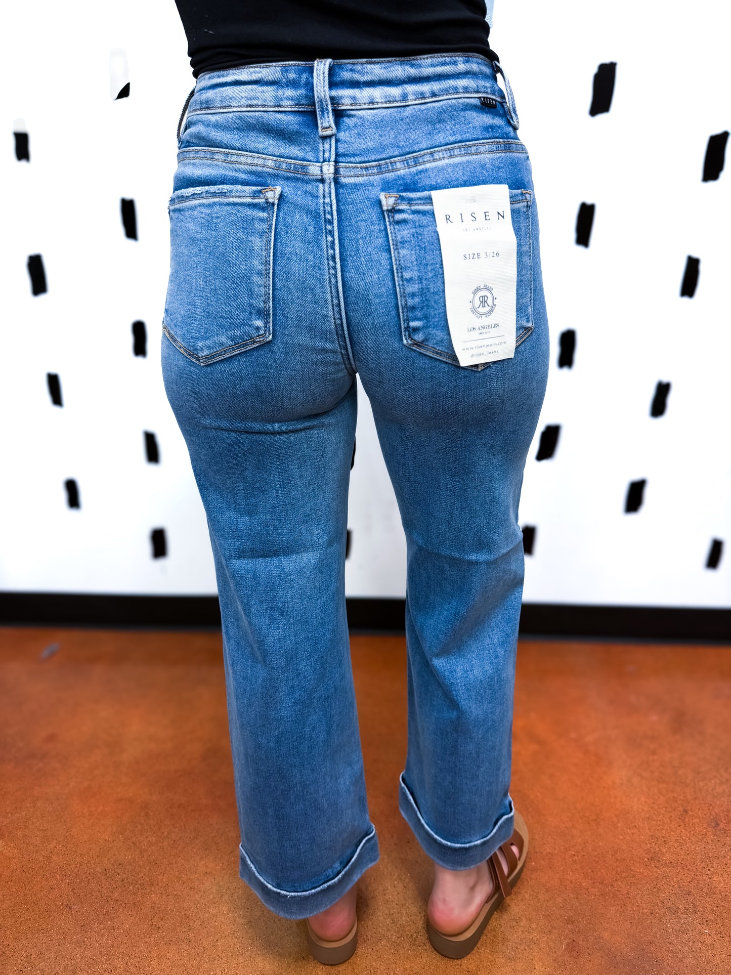 Med Wash Mid Rise Crop Straight Cuffed Jeans