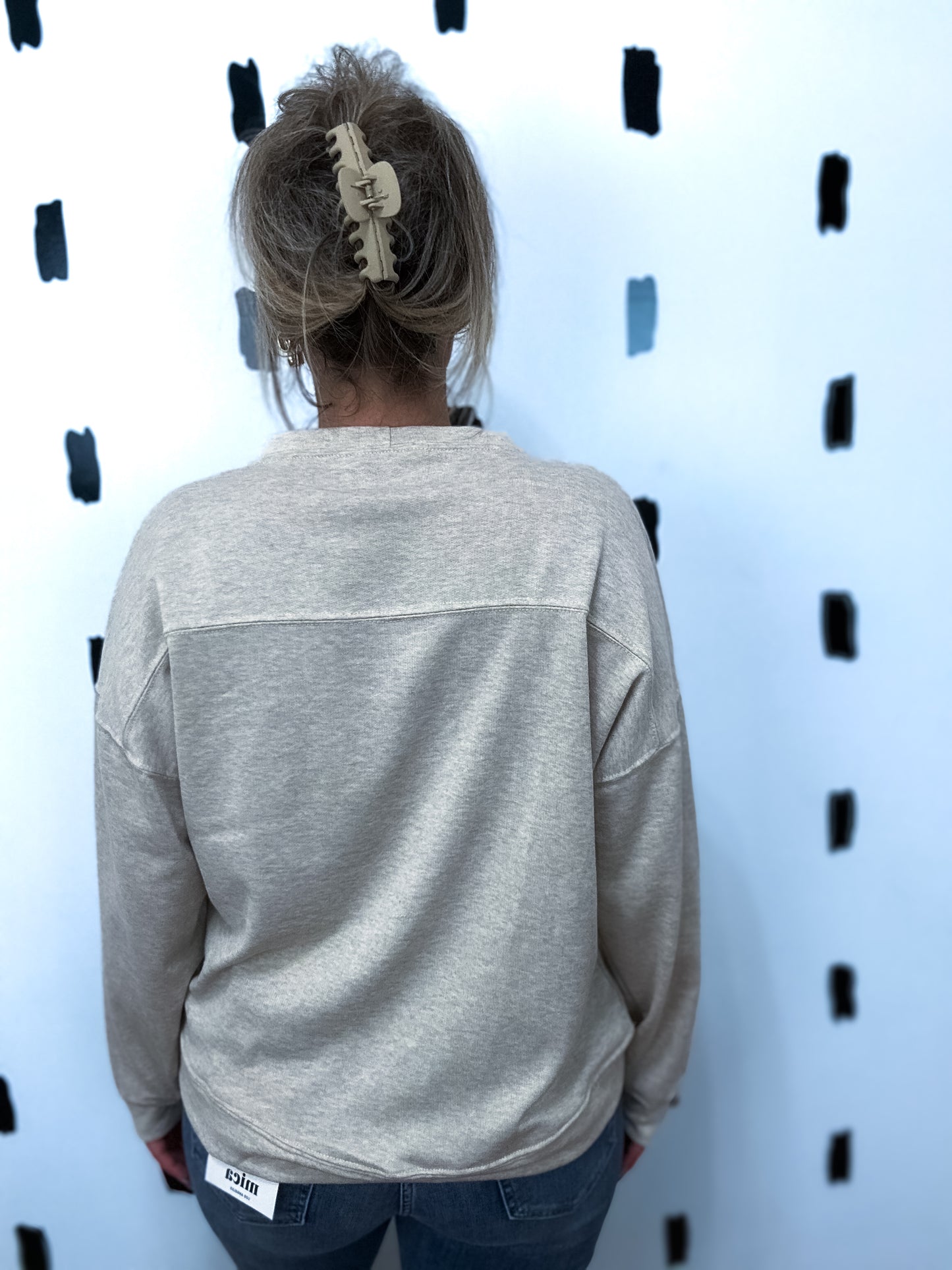 Oatmeal Howdy Graphic Sweatshirt