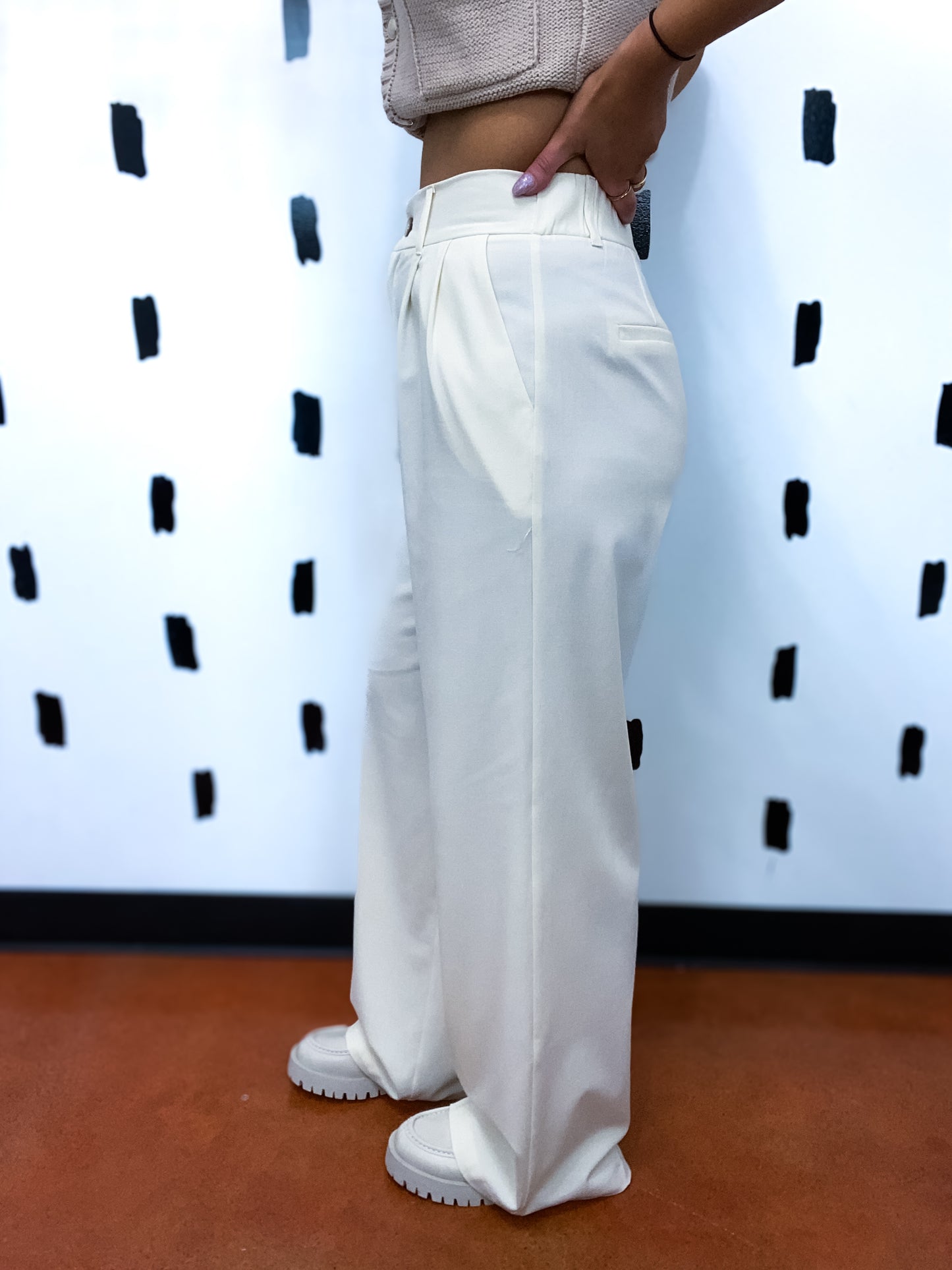 Ivory Pleated Wide Leg Dress Pant