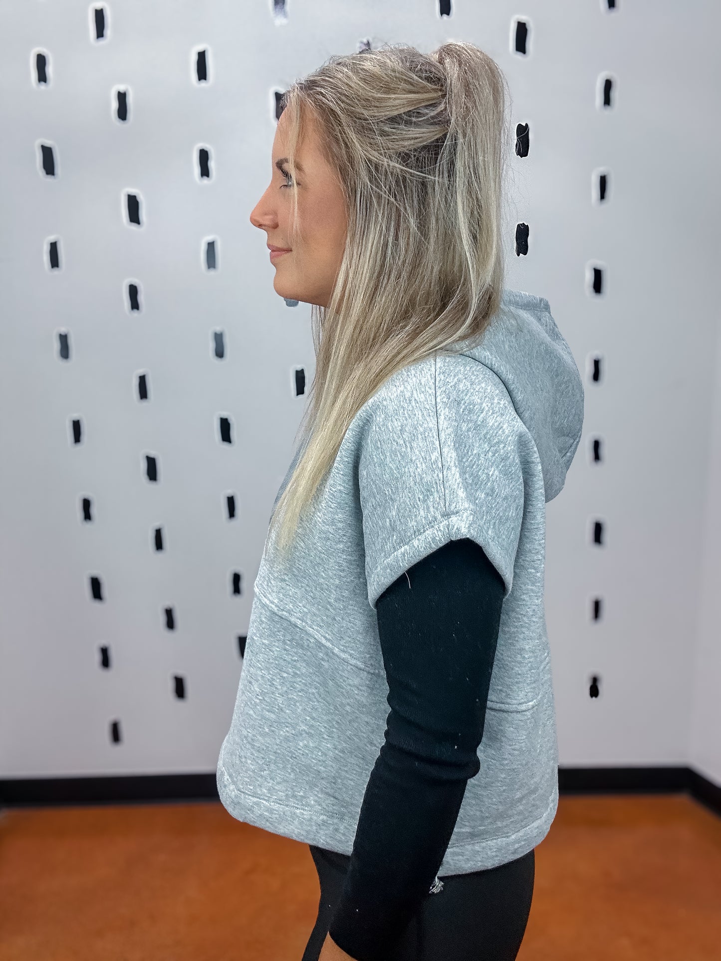 H.Grey Sleeveless Crop Hoodie